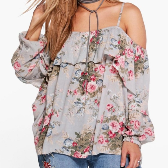 Boohoo Tops - NWT- "HOST PICK" !!!